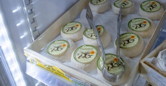 Sélection de produits frais à Ollioules : viande, poisson, fromage et charcuterie du terroir